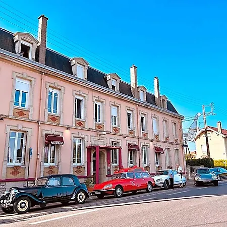 Hotel De Champagne 2*