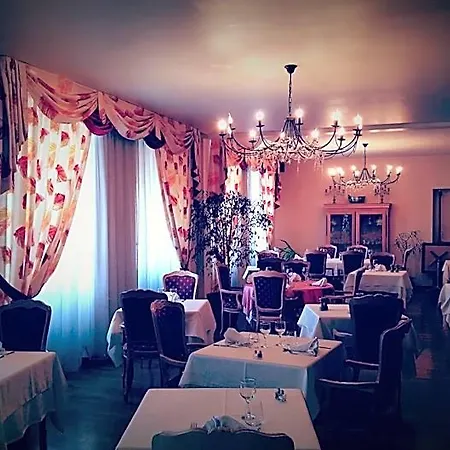De Champagne Hotel